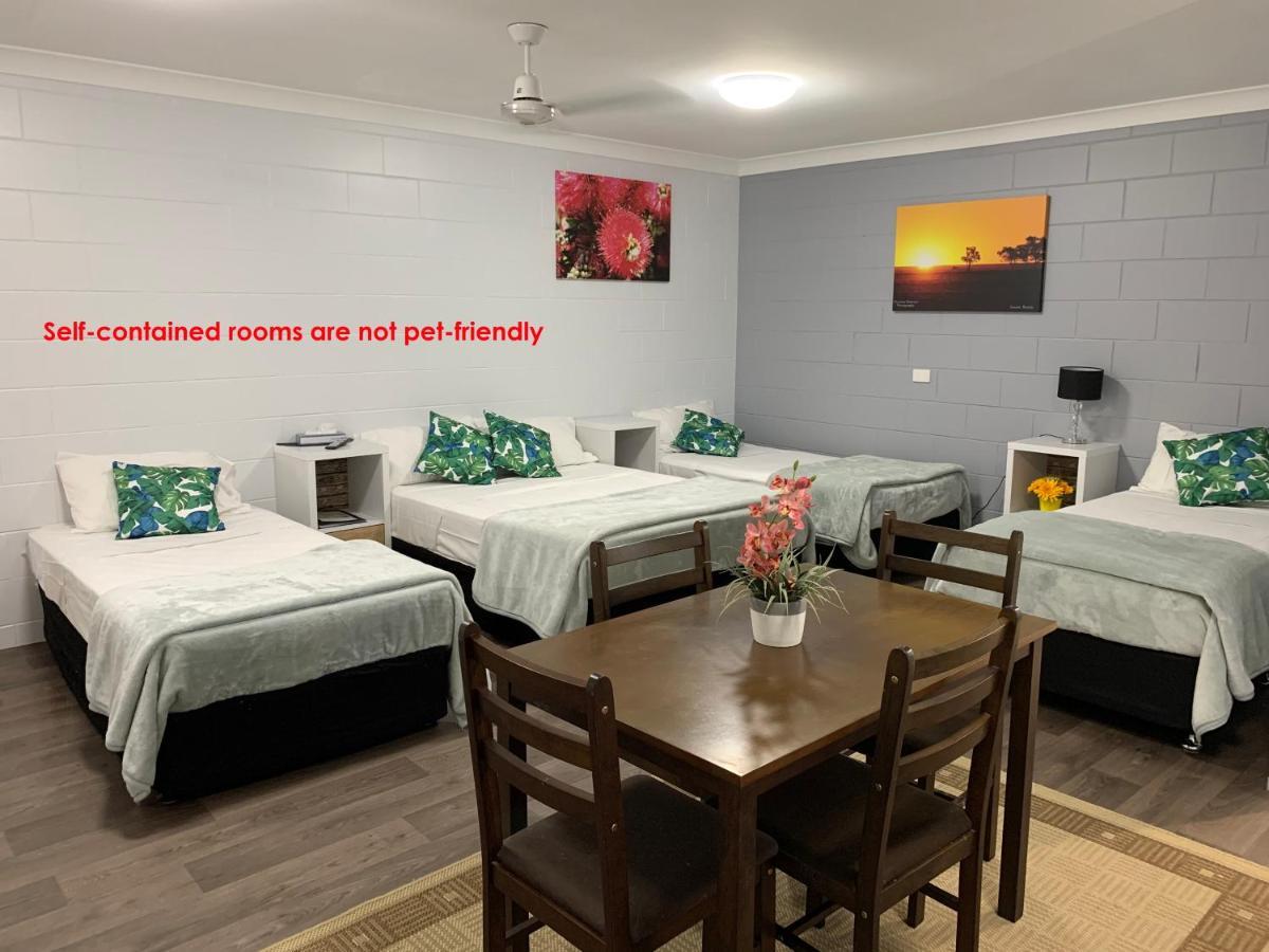 Spanish Lace Motor Inn Townsville Exterior photo