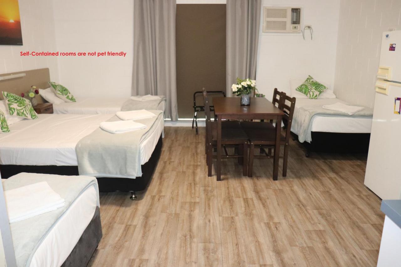 Spanish Lace Motor Inn Townsville Exterior photo